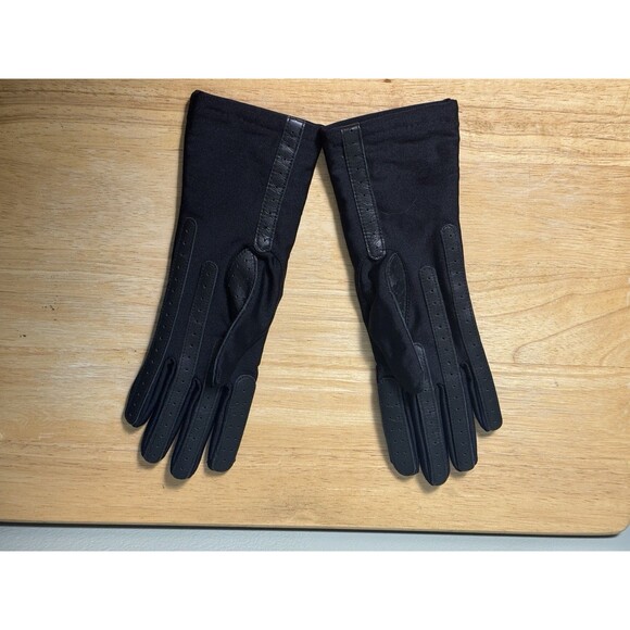 Isotoner Classics Black Driving Gloves Thinsulate Lined One Size - Picture 1 of 3